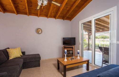 Kremasti Apartment | Villa Hercules
