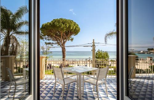 Mondello Villa | Villa Hercules Pool & Beach