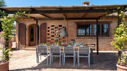 Tavarnelle Val di Pesa Villa | VILLA I LEVRIERI 8, Emma Villas