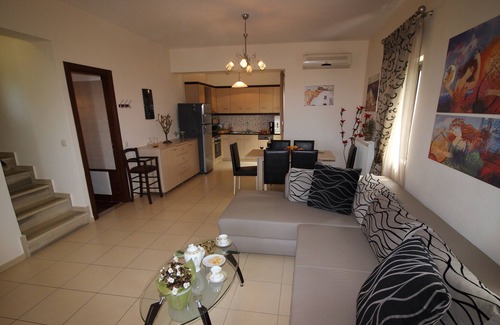 Skaleta Villa | Villa II close to the beach, heated shared pool,sauna, BBQ, table tennis
