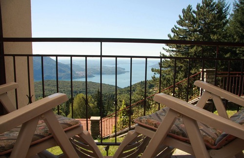 Premeno House | Villa in a sunny location on a large property with panoramic views of the lake, inexpensive