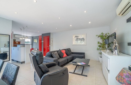 Empuriabrava House | Villa in Empuriabrava with Private Pool