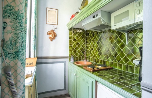 Montbrun-les-Bains Apartment | Villa in Grimaud near Tennis Court & Pool