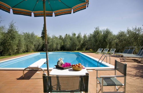 Palaia Villa | Villa in Palaia with 4 bedrooms sleeps 8