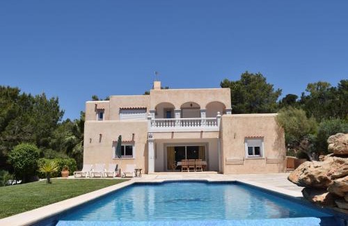 Sant Josep de sa Talaia Villa | Villa in Sant Josep near Cala Jondal Beach