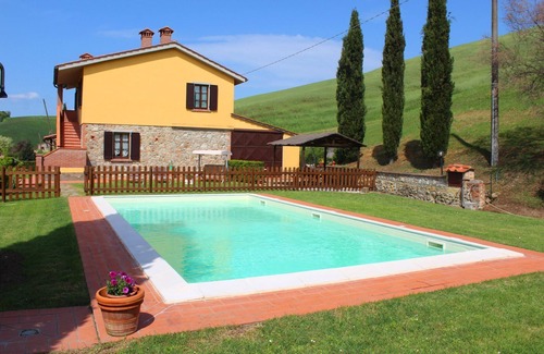 Volterra Villa | Villa in the countryside of Volterra with private pool. Panoramic, quiet and ideal for visiting Tusc