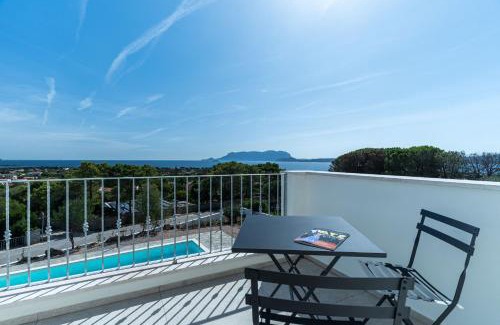 Pittulongu Villa | Villa Infinity with Pool by Wonderful Italy