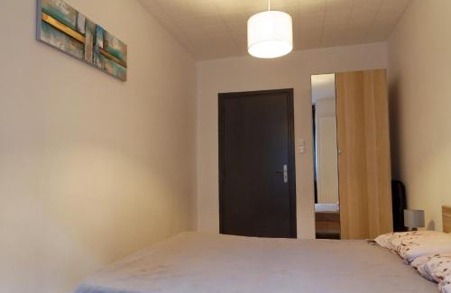 Mont-Dore Apartment | Villa Jean Julien - Le Sancy - Wifi - 2 chambres - 2 Salles d'eau - Rdc - 8 personnes - Terrasse