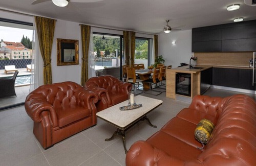 Blace Villa | Villa Juma by Villas Guide