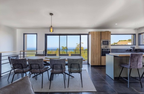 Solenzara Villa | Villa Kalinas Classée 4 à Solenzara - Vue mer à 180°
