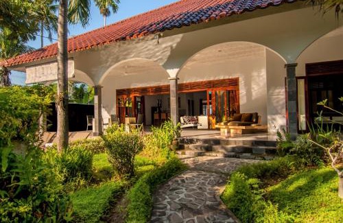 Lovina Villa | Villa Kelapa