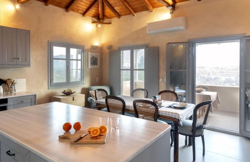 Gythio House | VILLA KLOTILDI