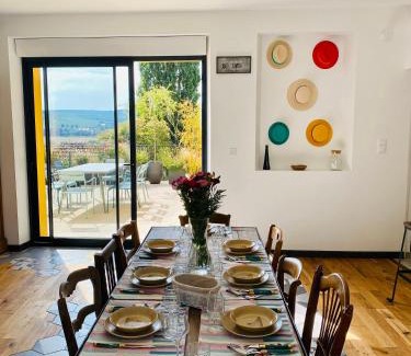 Vincelles House | Villa Kundalini - Guest House