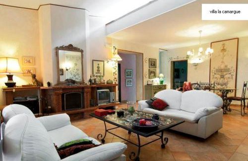 Gaeta House | villa la camargue
