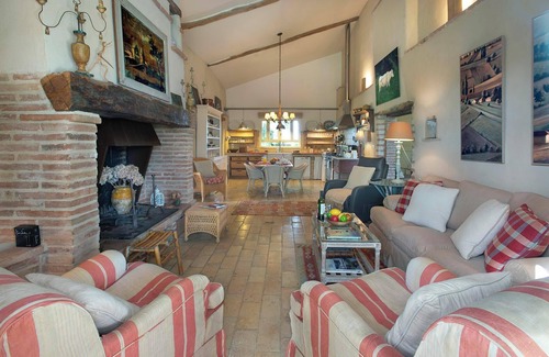 Montdurausse Villa | Villa La Plaine - Four Bedroom Villa, Sleeps 8