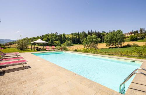 Borgo San Lorenzo Villa | Villa la Topaia by VacaVilla