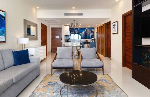 Santa Rosa Resort | Villa La Valencia-3 Resort locations available