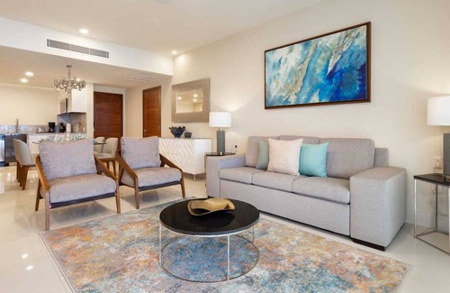 Santa Rosa Resort | Villa La Valencia-3 Resort locations available