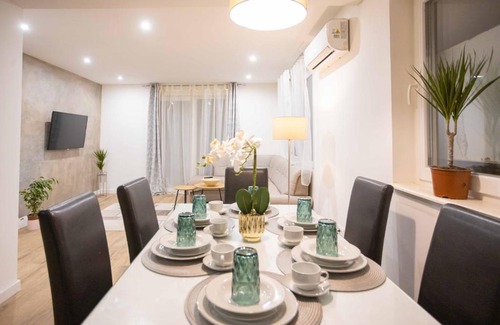 Zrnovnica House | Villa LADAN