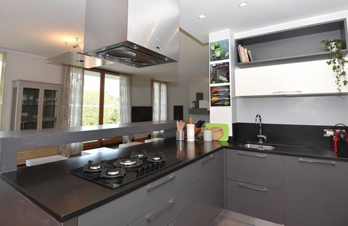 Brezzo di Bedero Villa | Villa Lago Maggiore private pool and access to the beach