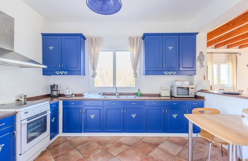 Melikia Villa | Villa Lefka - Stunning Seaside villa in Corfu with Private Lush Gardens