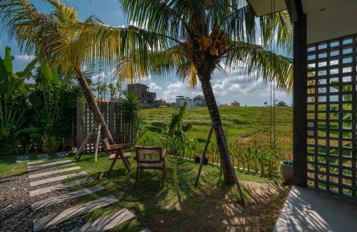 Cemagi Villa | Villa Lennon - Scenic 3BR Rice Field View with Pool, 4MIN TO BEACH!