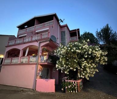 Becici Bed & Breakfast | Villa Linna