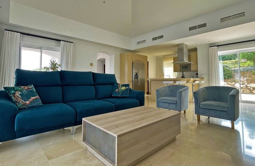 Arcos de la Frontera Villa | Villa Los Olivos - Ole Solutions