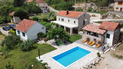 Trn House | Villa Luca Klobuk