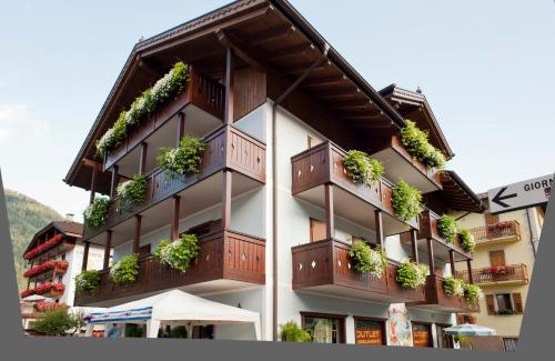 Pinzolo Bed & Breakfast | Villa Lucin
