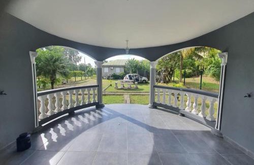 Les Abymes House | Villa lumineuse aux ABYMES