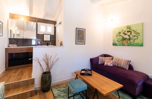 Spartylas Apartment | Villa Luminosa by Corfuescapes