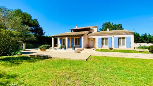 Arles House | "Villa Magali Arles" Piscine Provence