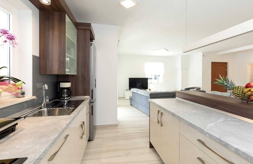 Porat Villa | Villa Magdalena with private pool near the beach