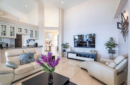 St. Marie Villa | Villa Magic Time - Oceanfront