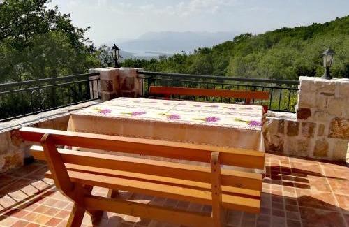 Bratesici House | Villa Magnolia