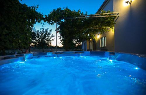 Velim House | Villa Mandorla with private pool