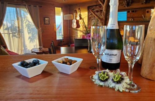 Hanga Roa Villa | Villa Maori Tea Rapa Nui, Easter Island with ocean view