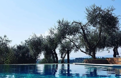 Forcoli Villa | Villa Marae in Tuscany - luxury villa with a heated pool and tennis court