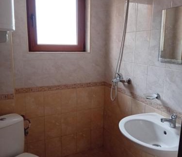 Golden Sands House | Villa Mari Guest Rooms