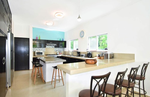 Playacar Fase II Villa | Villa Mariposa, private pool, Jacuzzi & hot tub