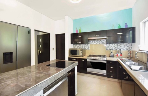 Playacar Fase II Villa | Villa Mariposa, private pool, Jacuzzi & hot tub