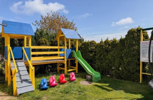 Wladyslawowo House | Villa Martii Władysławowo - Apartamenty i Pokoje z Aneksami Kuchennymi
