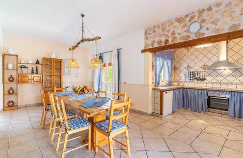 Portopetro Villa | Villa Maya 10-minutes from Cala Mondragó with Pool & Wi-Fi