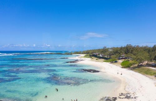 Trou d'Eau Douce House | Villa Maya oceanfront with pool, jaccuzzi, wifi, jets in bathroom