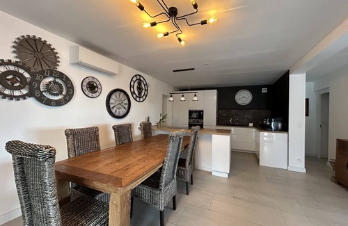 San-Martino-di-Lota Villa | Villa Moderne Avec Piscine, vue Mer, a 5mn de Bastia. Votre Oasis Corse!