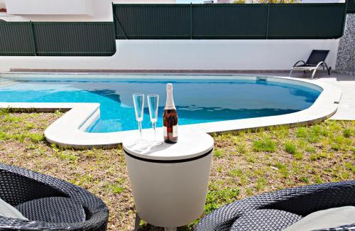 Gambelas House | Villa Monaco