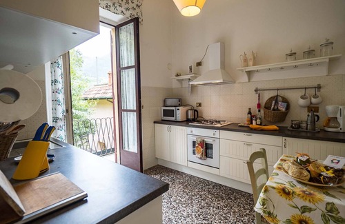 Cinque Terre Apartment | Villa Montale Apartment I Limoni