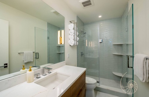 Indian Waterways House | Villa Morada ~ Relaxed Luxury 4 Bedroom Islamorada Home with Pool & Dockage