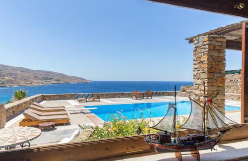 Koundouros Villa | Villa Myrto, breathtaking Aegean view, 5' from Koundouros beach